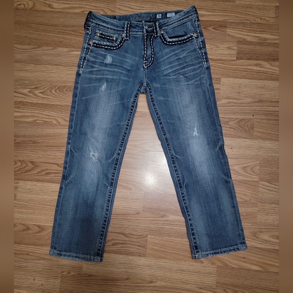 Womens MissMe Capris Sz 26